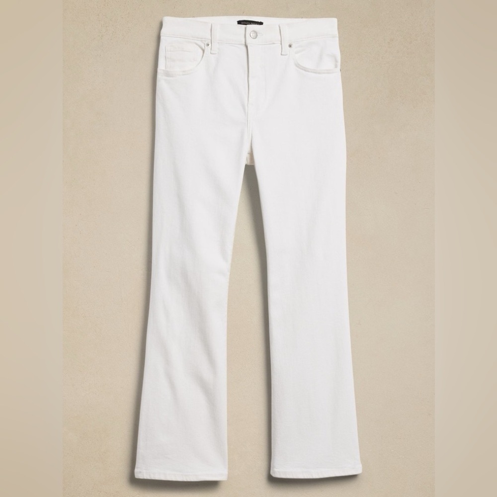 NWT! Banana Republic Pure White High-Rise Bootcut Crop Jean - SIZE 28/6 🩷 - Picture 4 of 4